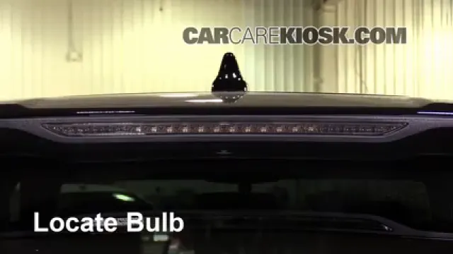 2016 Ford Edge Titanium 2.0L 4 Cyl. Turbo Éclairage Feu de freinage central (remplacer l'ampoule)